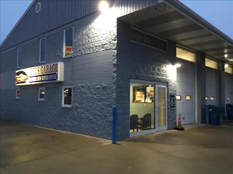 Levi's Garage Bourbonnais, IL